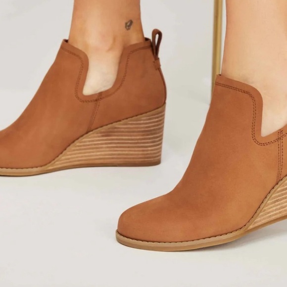 Brand New Toms Kallie Wedge Boot - Picture 1 of 5